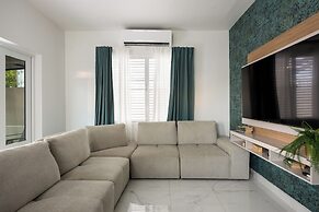 Ismael Rivera Villa 1 Ocean Park 4bd-2b