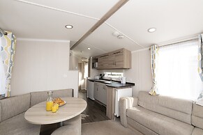 Sunbeam Caravan by Belvilla