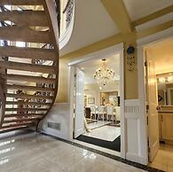 Royal Boutique Hotel