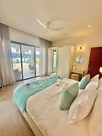 Pineapple Beach Villas