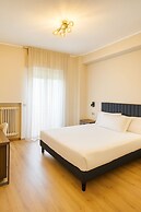 Urban Hotel