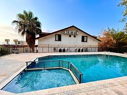 Castello By Mediterra