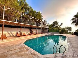 Castello By Mediterra