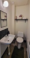 3BR Home Near Lake Vänern Covered Deck & BBQ
