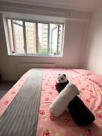 London Luxe Apartment - Spacious & Stylish