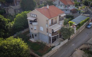 Apartments Jukic