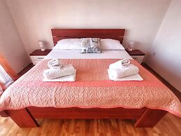 Apartments Jukic