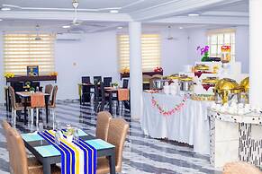 Golden Tower Hotel