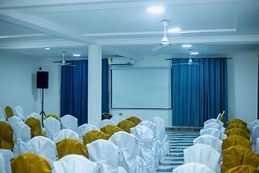 Golden Tower Hotel