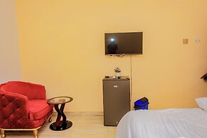 Golden Tower Hotel
