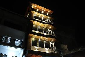 Golden View Hotel
