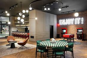Radisson RED Hotel Izmir Point Bornova