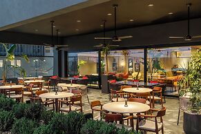 Radisson RED Hotel Izmir Point Bornova