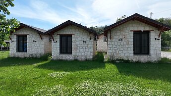 Ayrık Vadi Otel & Restoran