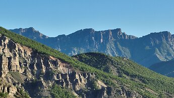 Ayrık Vadi Otel & Restoran