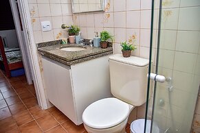Flat com Piscina e Lazer na Praia de Pitangueiras