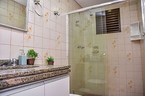 Flat com Piscina e Lazer na Praia de Pitangueiras