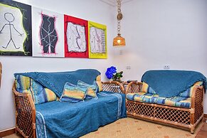 Flat com Piscina e Lazer na Praia de Pitangueiras