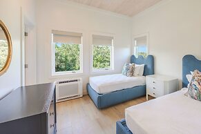Kalopsia Seaside Villas & Marina