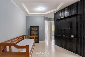 Apartment w/ Barbecue 850m From the Beach Acl0303