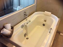 Regency Barra Hotel