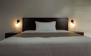 Aura Hotel