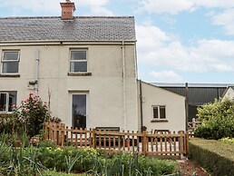 Aunty Junes Cottage