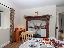 Aunty Junes Cottage