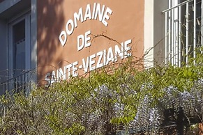 Mobile Home in Bessan With Communal Pool