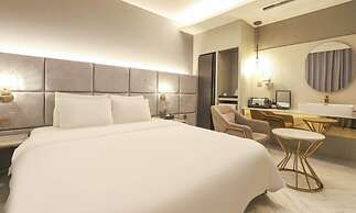 Signature Denbasta Hotel