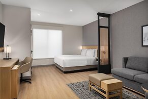 Hyatt Place Toronto Airport