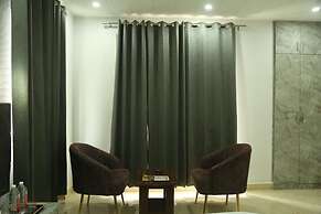 Paramhans Hotel