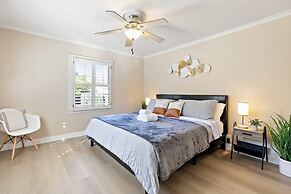 @ Marbella Lane - Modern Refreshing Home