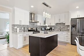 @ Marbella Lane - Modern Refreshing Home