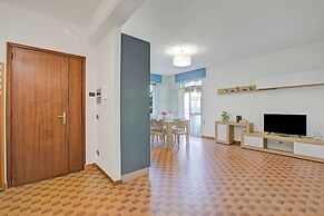 Diana & Mark Family House