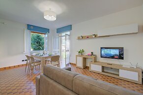 Diana & Mark Family House