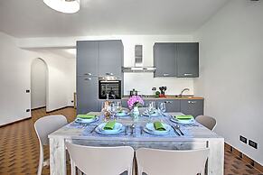 Diana & Mark Family House