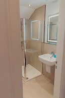 Mayfield Suites