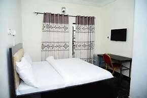 THE BULL HOTEL