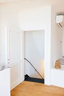 Newly Renovated Ocean View Flat