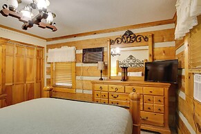 Golfer's Getaway: Hephzibah Home w/ Pool Access
