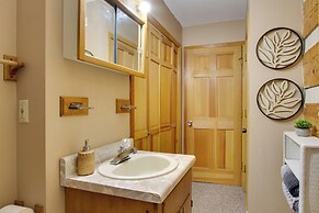 Golfer's Getaway: Hephzibah Home w/ Pool Access