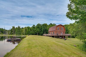 5 Mi to Jay Peak Resort: Cabin w/ Pond Access!