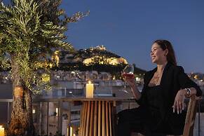 The Square Hotel by X&N