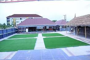 Side View Hotel
