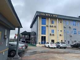Degio Hotel and Suites