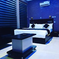 Degio Hotel and Suites
