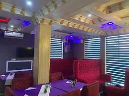 Degio Hotel and Suites