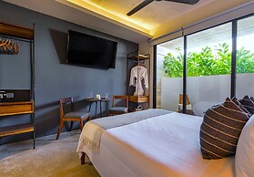 The Sands Boutique Condos
