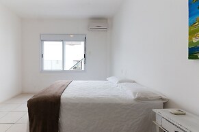 Apt With Pool 250m From Jurere Beach Aya201